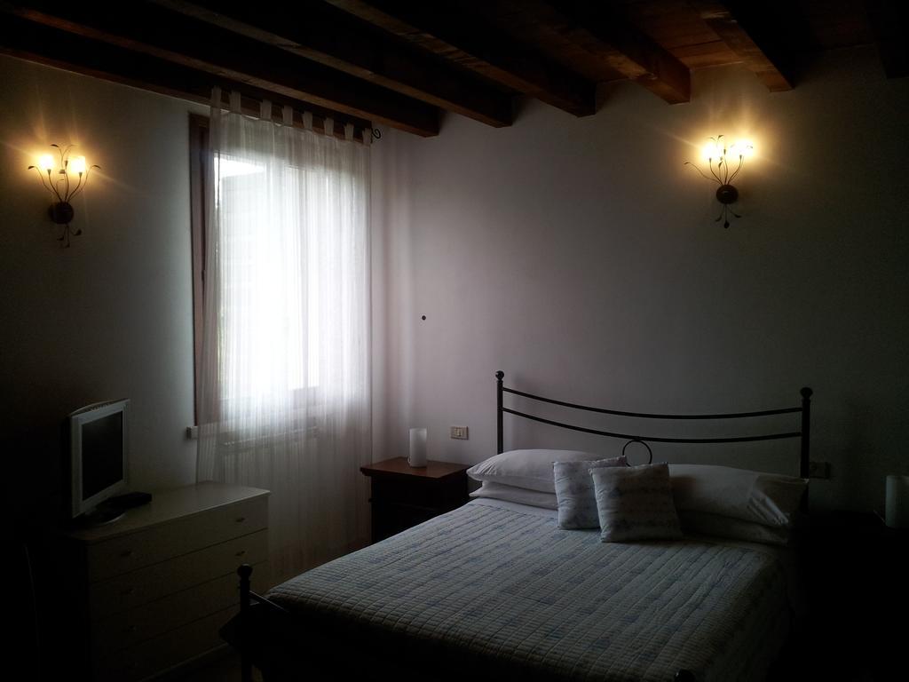Bb Parco Del Mincio Bed & Breakfast Virgilio Exterior foto